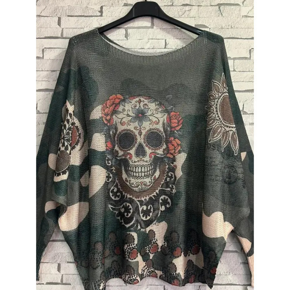 L170 Loowie Olive Skull Round Neck Knit Printed Sweater One Size